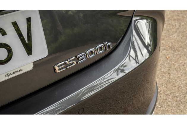Lexus ES 300h 2021 im Test