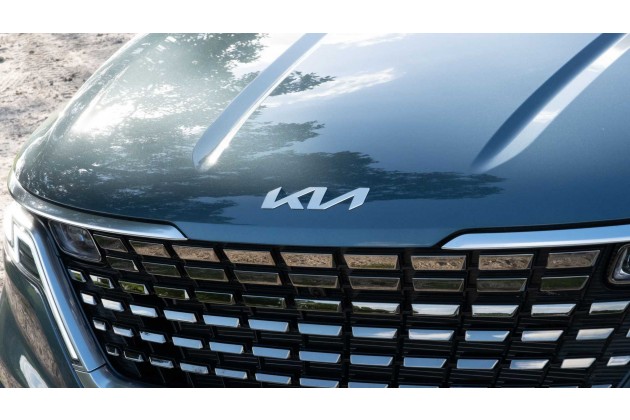2022 Kia Carnival Exterior