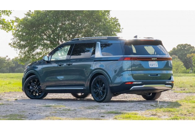 2022 Kia Carnival Exterior