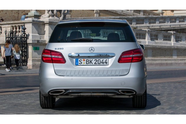 Mercedes Classe B nuova E vecchia A confronto