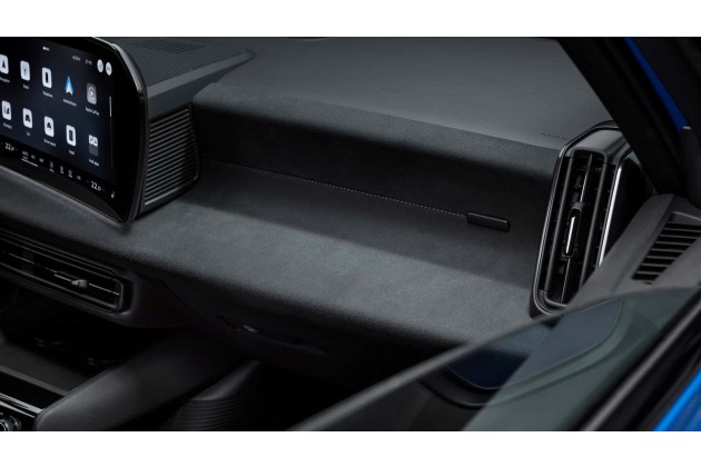 Audi A2 E tron 2026 interni E bagagliaio