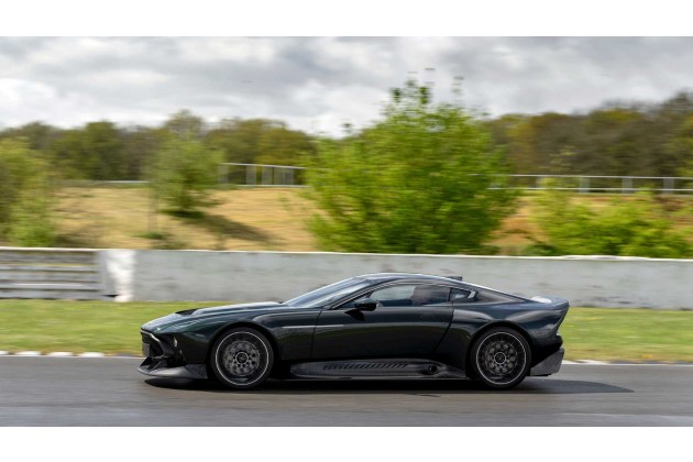 Aston Martin Victor Race Track