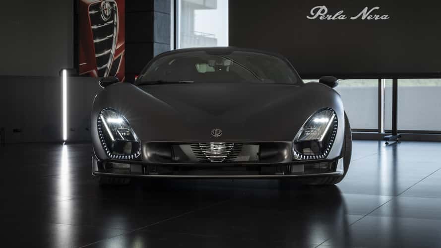 Alfa Romeo 33 Stradale Perla Nera (2026)