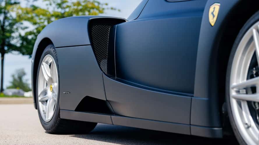Ferrari Enzo von 2004 in mattem Nero Opaco