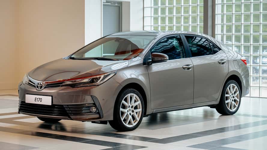 Toyota Corolla E170 (2013-2019)