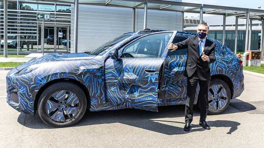 Maserati Grecale zeigt sich auf neuen offiziellen Prototypenbildern