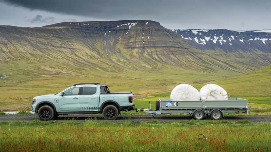 Ford Ranger PHEV Wildtrak (2025) mit Anhänger