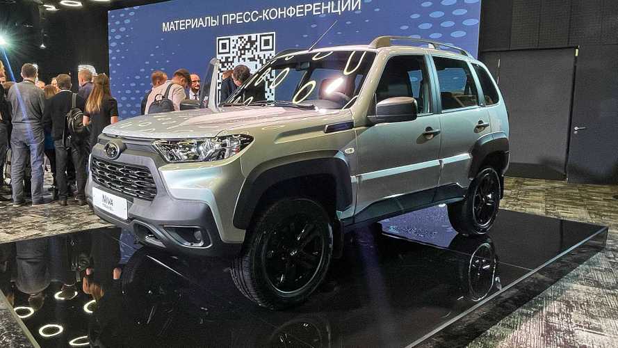 Lada Niva Travel Black