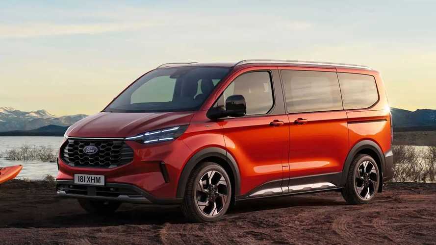 Ford E-Tourneo Custom (2023)